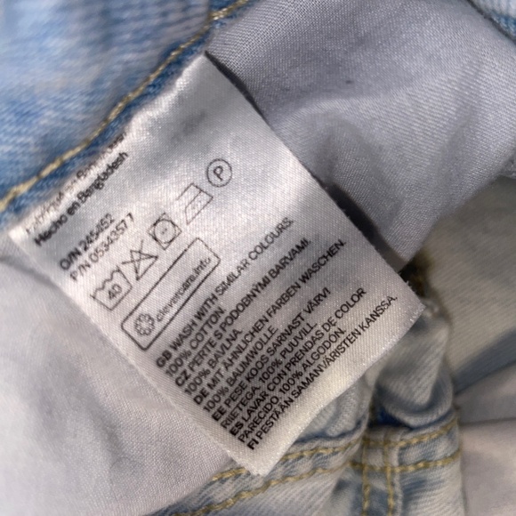 EUC H&M & Denim Distressed Ripped Boyfriend Jeans Light Wash Size 27 - Picture 4 of 8